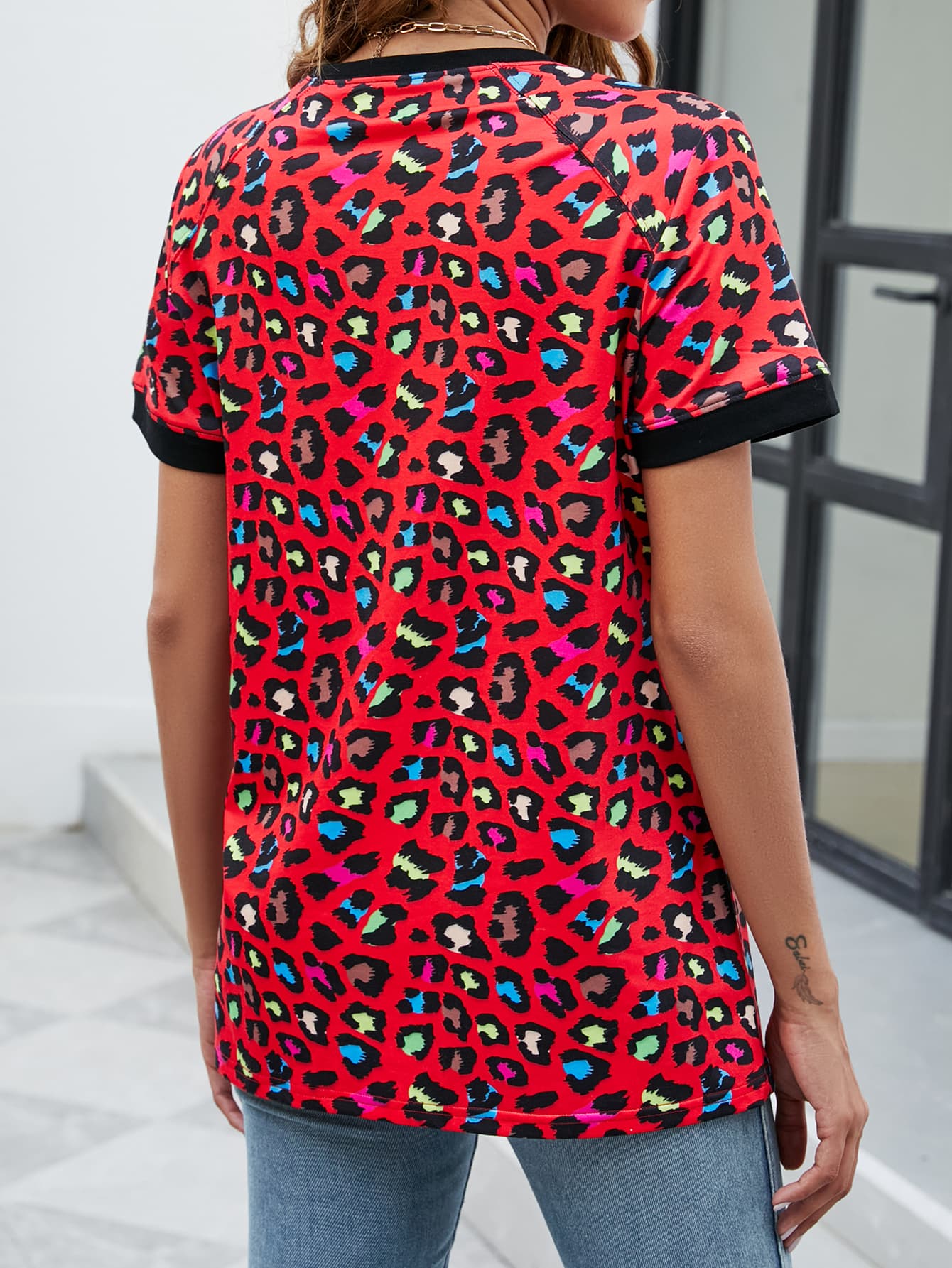 Multicolored Leopard Print Contrast Round Neck Short Sleeve T-Shirt OniTakai