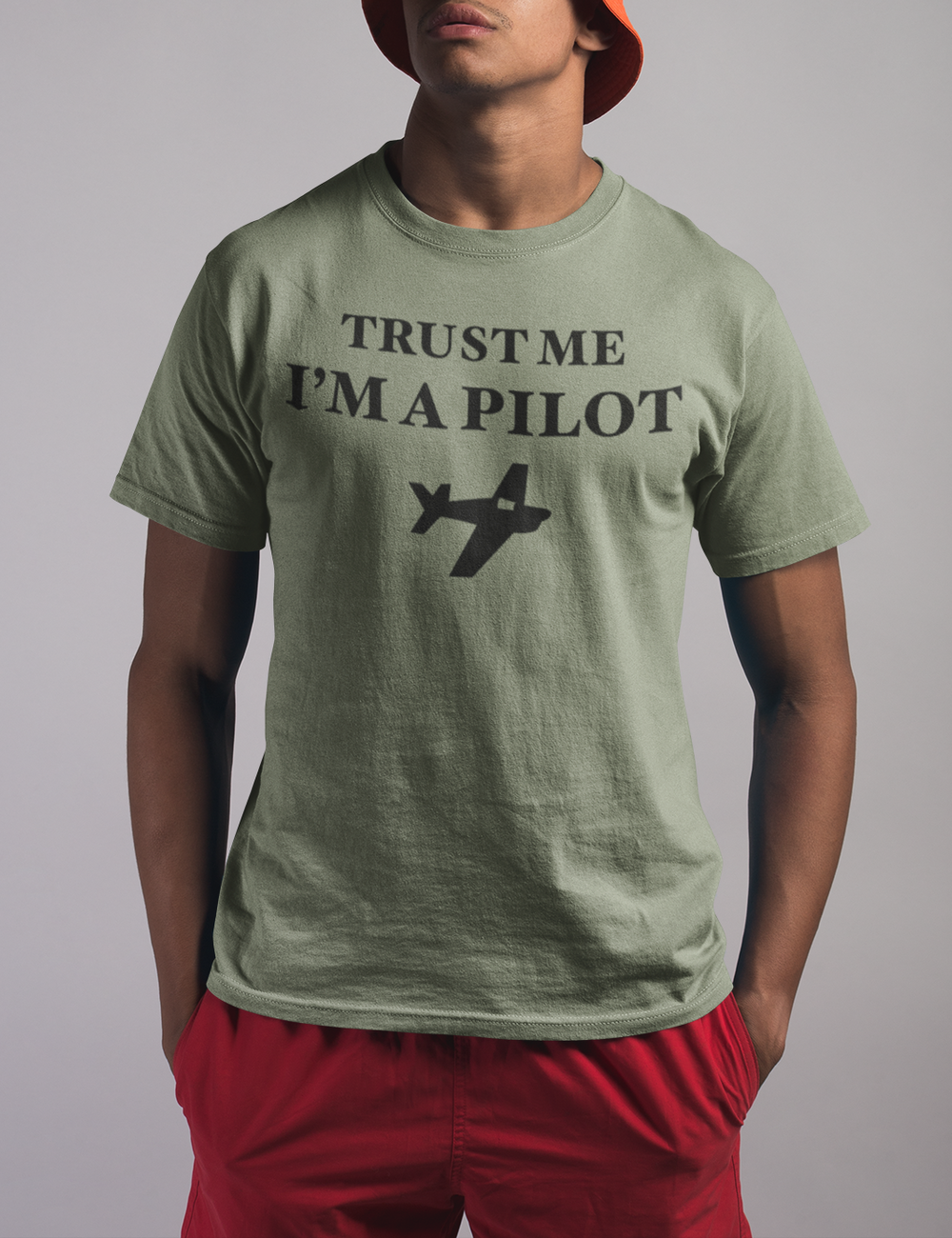 Trust Me I'm A Pilot Men's Classic T-Shirt OniTakai