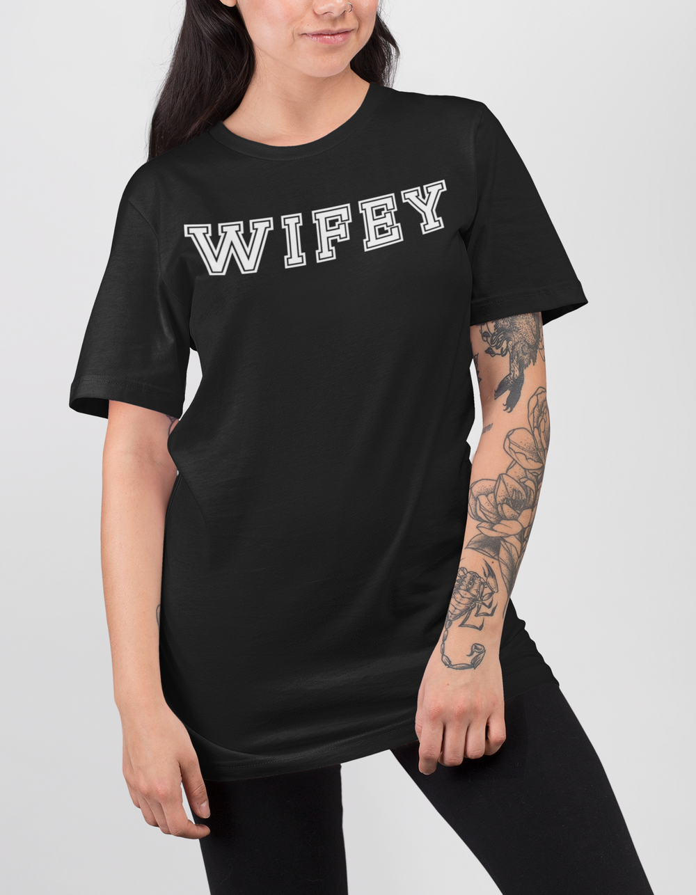 Wifey (Varsity) Women's Relaxed T-Shirt OniTakai