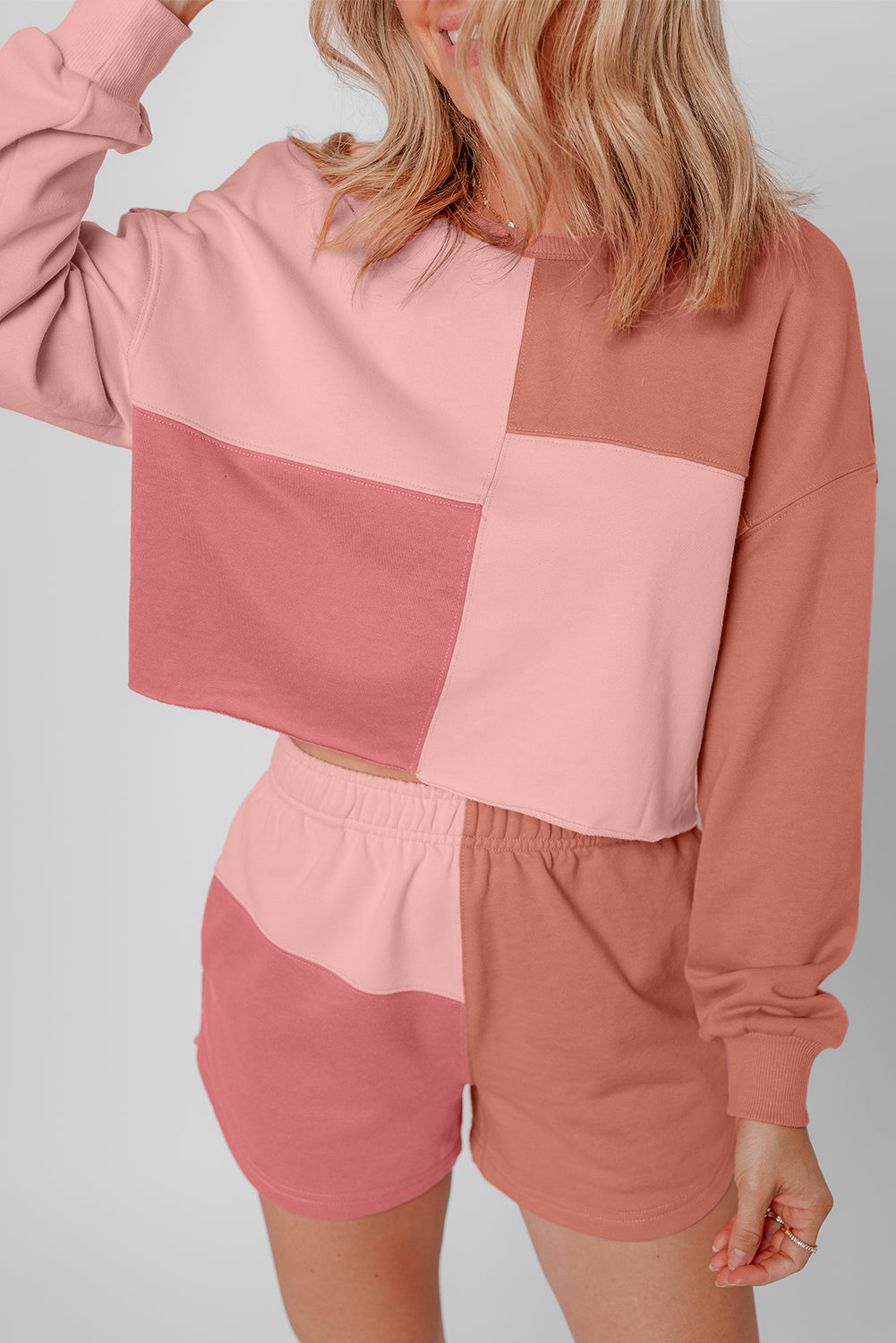 Peach Blossom Colorblock Patchwork Long Sleeve Shorts Outfit