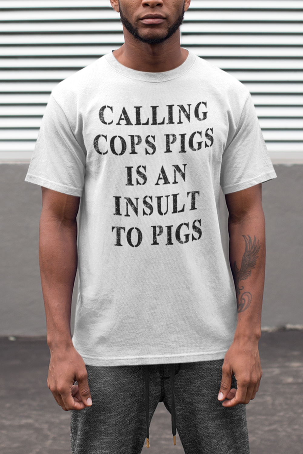 Calling Cops Pigs Is An Insult To Pigs Men's Classic T-Shirt